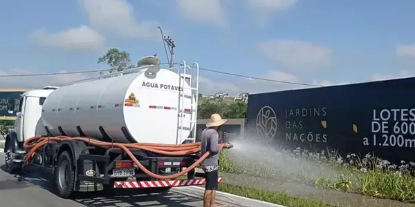 Caminhão pipa Palmas